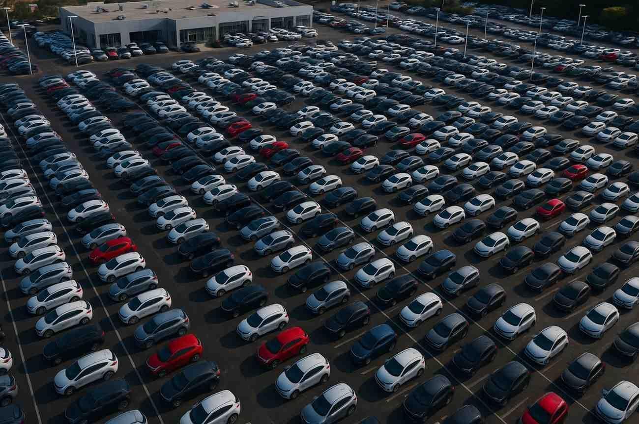 सीनियर्स के लिए अनसोल्ड कार डिस्काउंट: पुराने इन्वेंटरी पर सबसे बड़े ऑफ़र पाने का पूरा गाइड